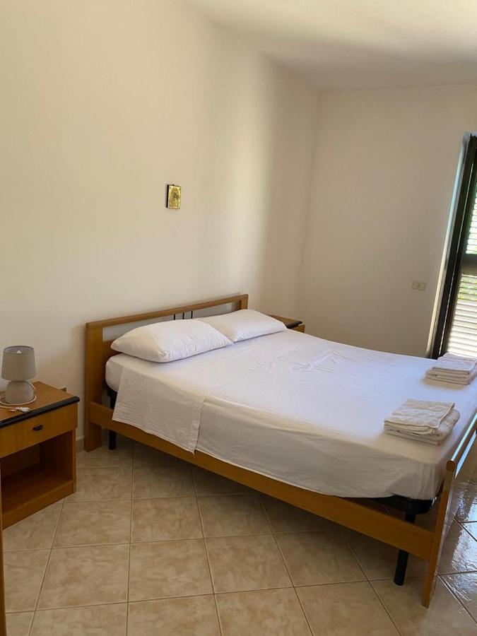Casa Vacanze Foce Varano Apartment Exterior foto